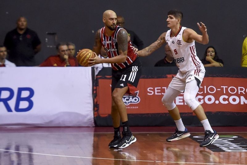 .:: nbb_sao_paulo_faz_1_a_0_no_flamengo_nas_semifinais_62638_1_pt_095308.jpg ::.