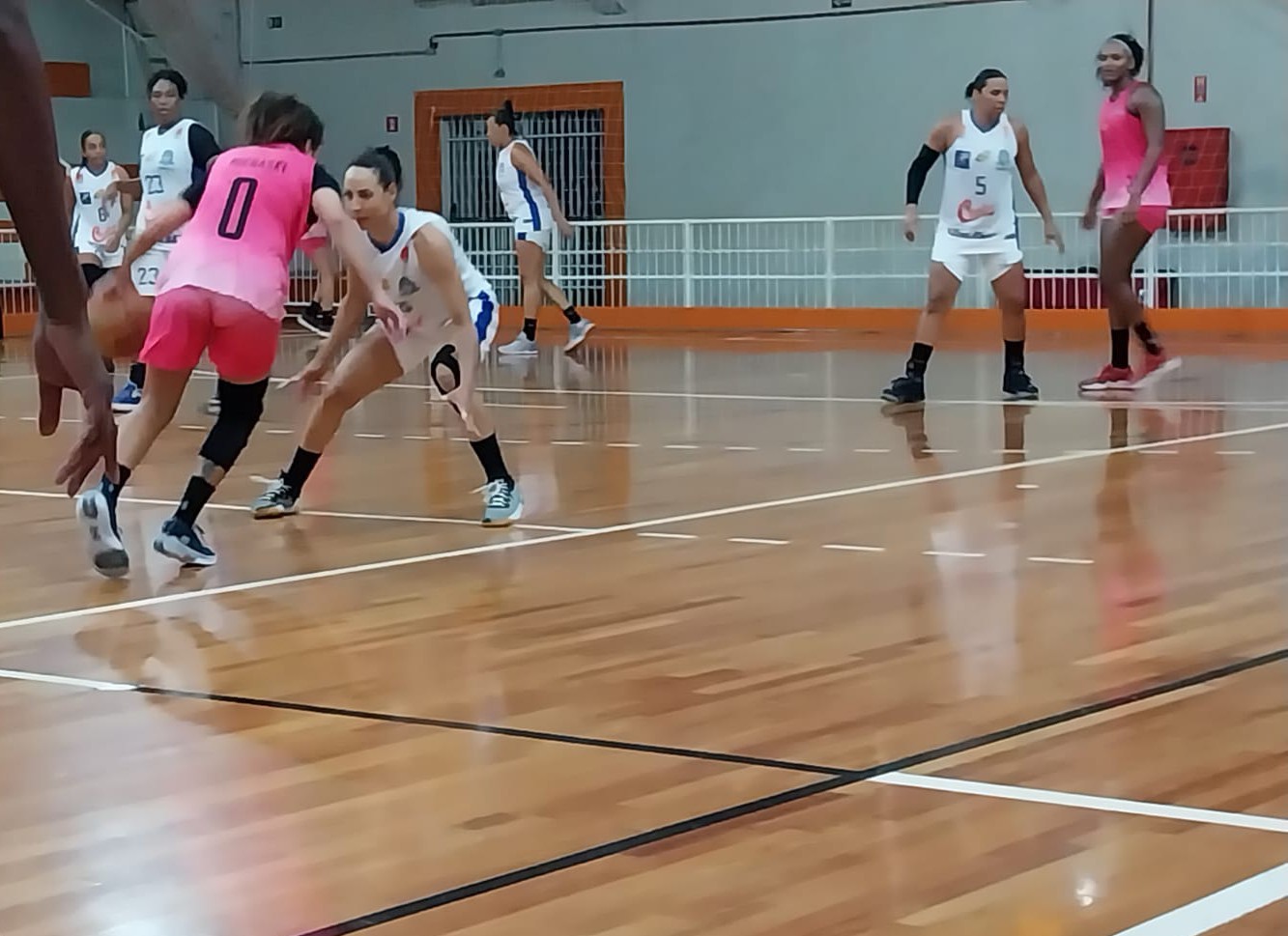 .:: pro_esportesorocaba_e_superada_pelo_basquete_ourinhos_no_paulista_feminino_63568_1_pt_104218.jpg ::.