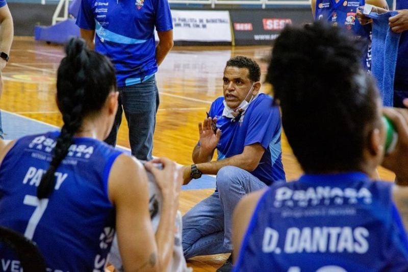 .:: vera_cruz_campinas_vence_fora_de_casa_e_aguarda_seu_adversario_para_a_decisao_do_paulista_de_basquete_feminino_50270_1_pt_120507.jpg ::.