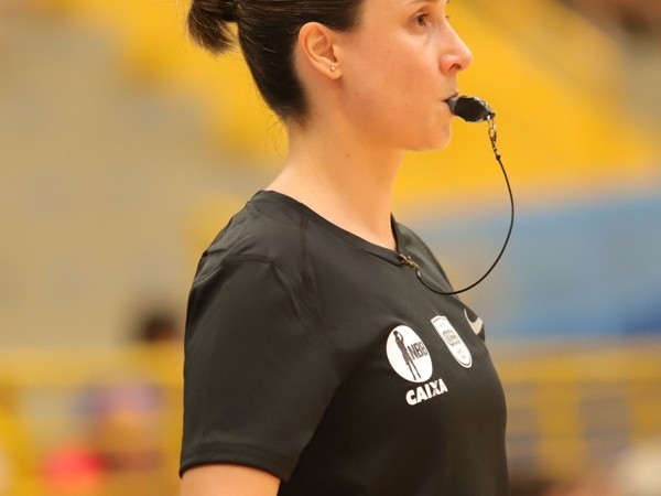 .:: franca_perde_para_o_paulistano_e_a_invencibilidade_do_nbb_68397.jpg ::.