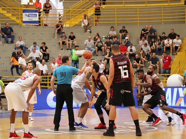 .:: lances_livres_de_franca_78_x_82_nbb_68694.jpg ::.