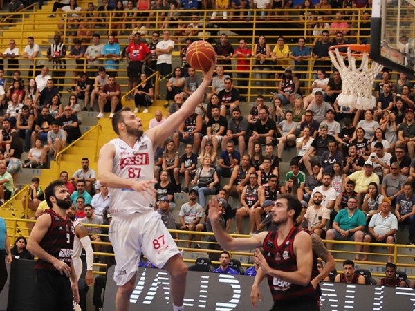 .:: lances_livres_de_franca_78_x_82_nbb_68701.jpg ::.