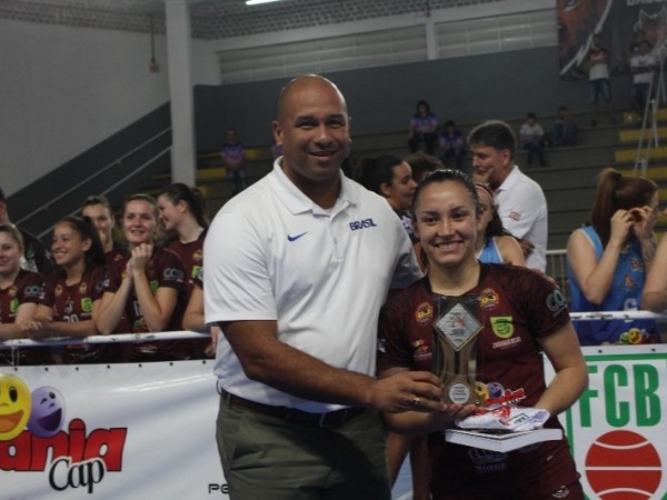 .:: santa_catarina_basquete_blumenau_e_tricampeao_estadual_adulto_feminino_2019_68249.jpg ::.