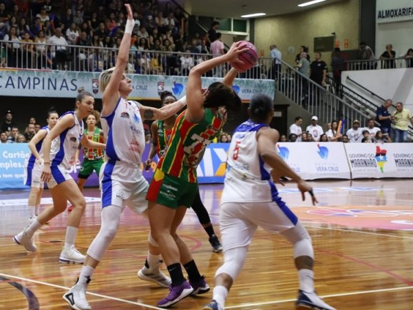 .:: vera_cruz_campinas_x_sampaio_basquete_ma_lances_livres_de_uma_grande_decisao_2_67642.jpg ::.